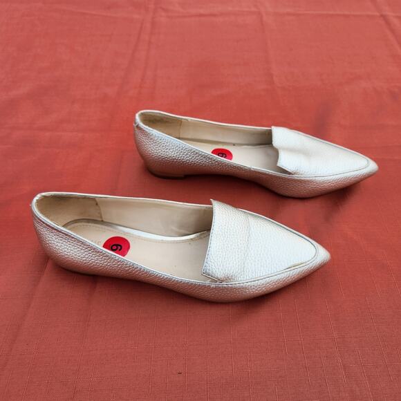 Nine West Size 6M Abay Womens Gold Metallic Pointed Toe Flats Shoes Workwear - Picture 2 of 10